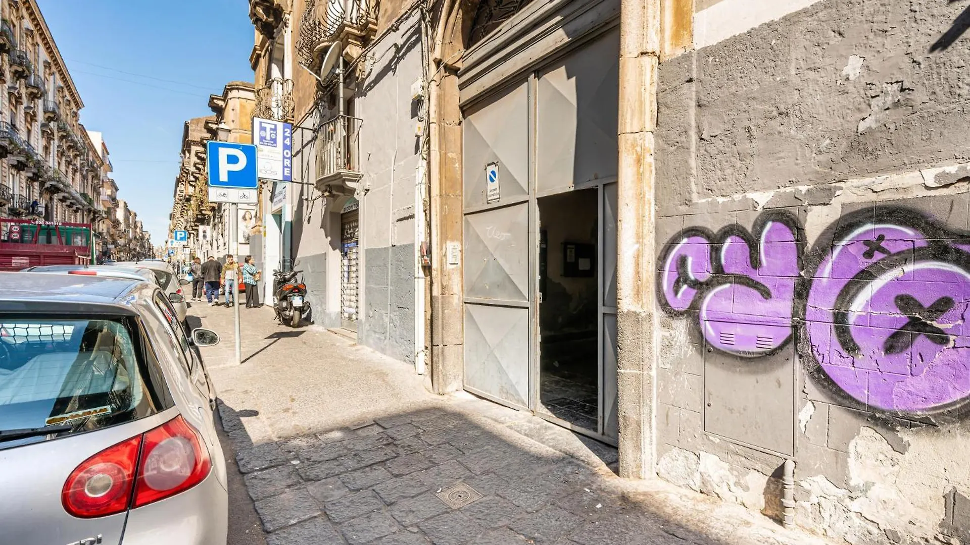 Urban Elegance By Sant'Agata: A Catania Gem Apartment
