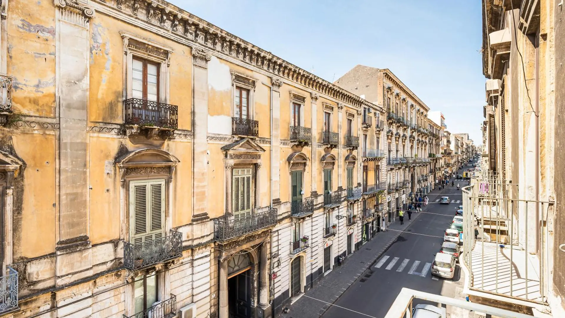 Urban Elegance By Sant'Agata: A Catania Gem Apartment